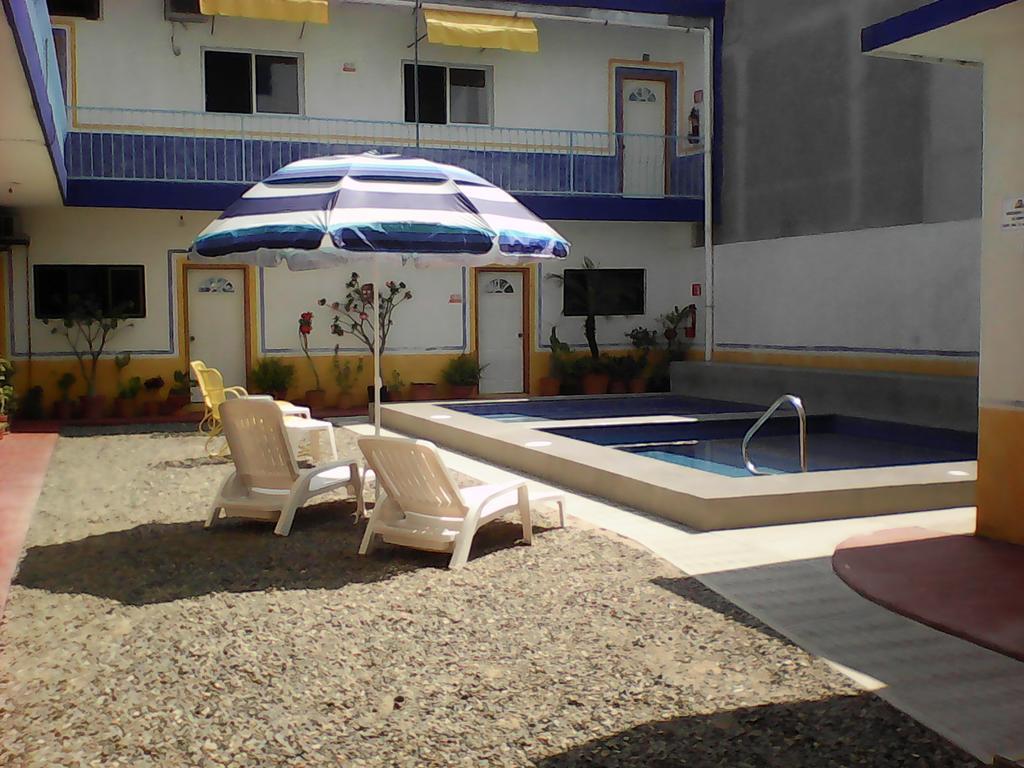 Hotel Sarabi Barra de Navidad Exteriör bild